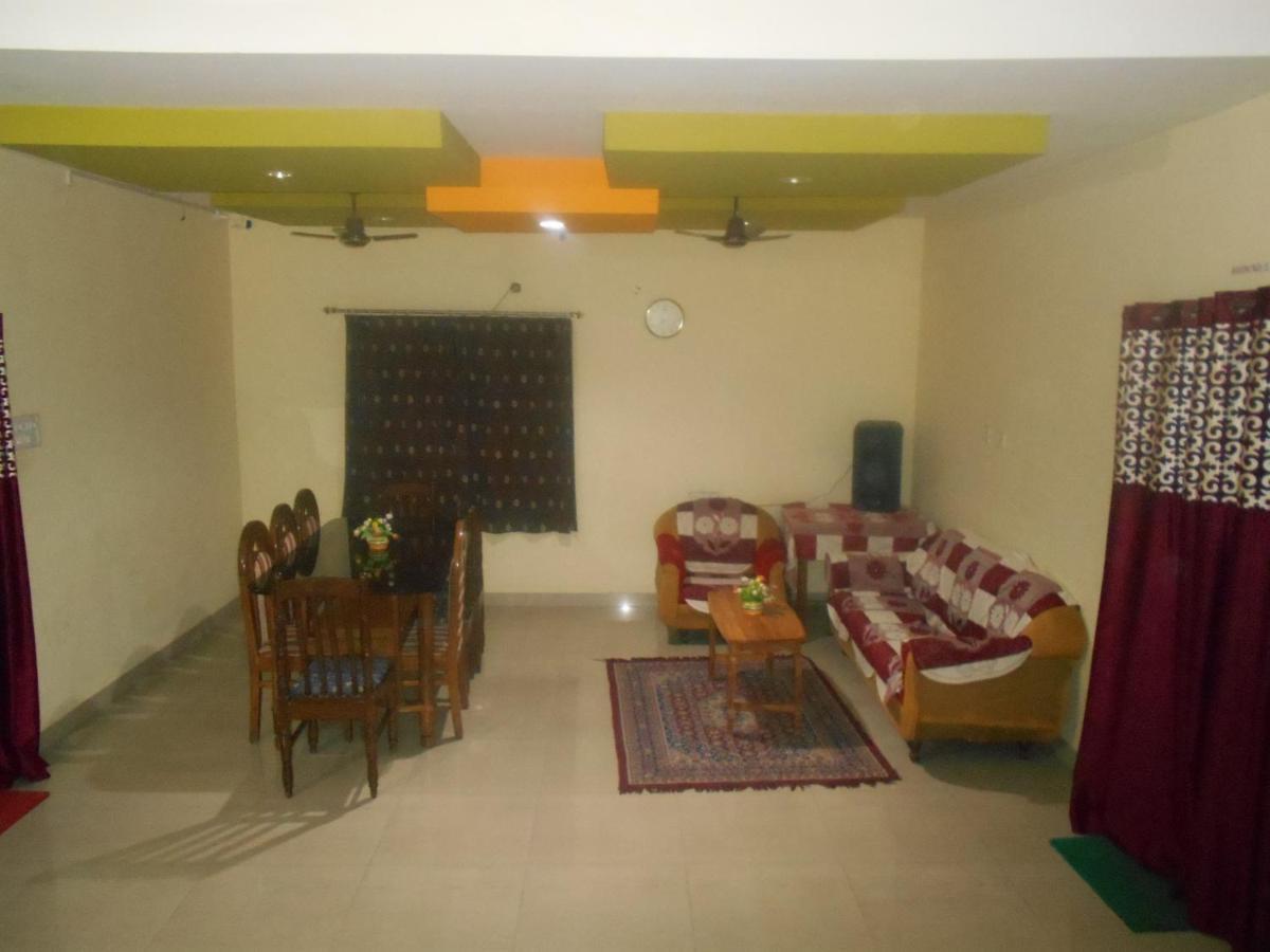 Wekare Guest House Bhubaneswar Buitenkant foto