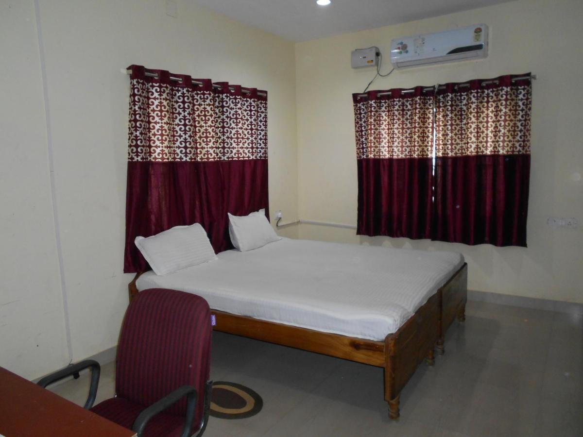 Wekare Guest House Bhubaneswar Buitenkant foto