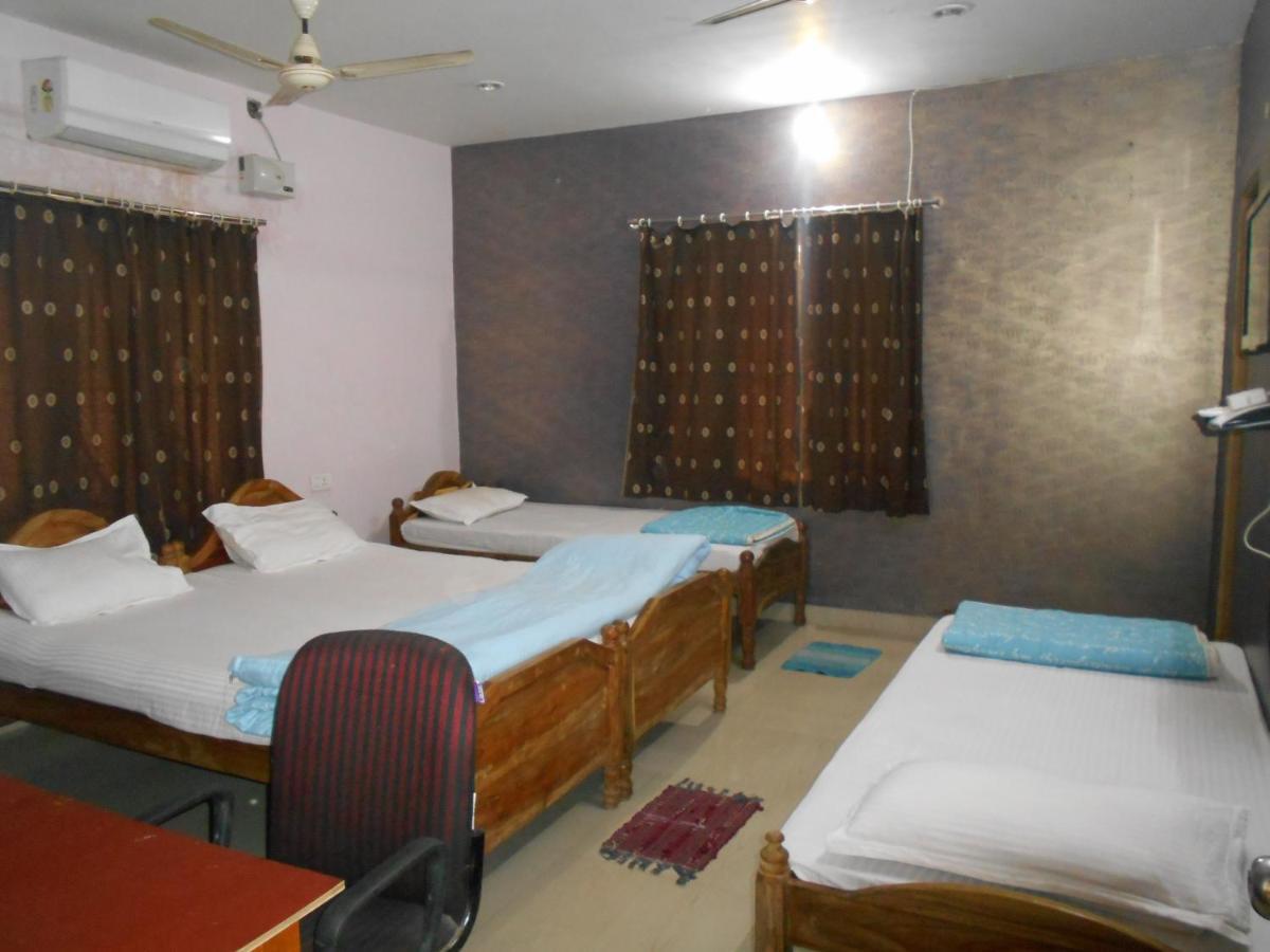 Wekare Guest House Bhubaneswar Buitenkant foto